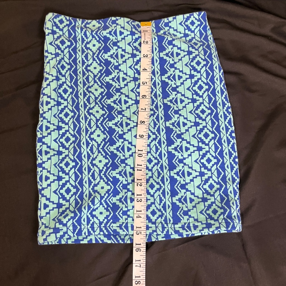 NWOT Forever 21 Geometric Tribal/Aztec-inspired Print Pencil Skirt